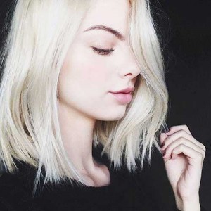 Blonde Long Thick Bob Hairstyle
