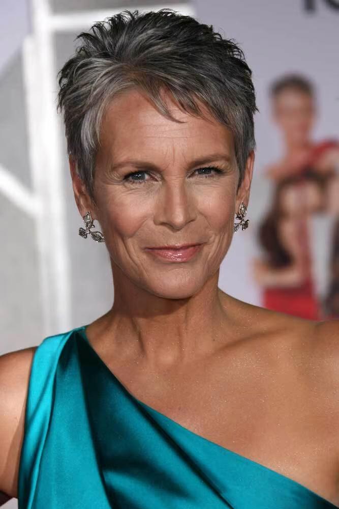 Jamie Lee Curtis Got Emotional When Halloween Fans Gave the Title Of ...
